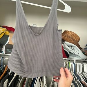 gray cropped tank top